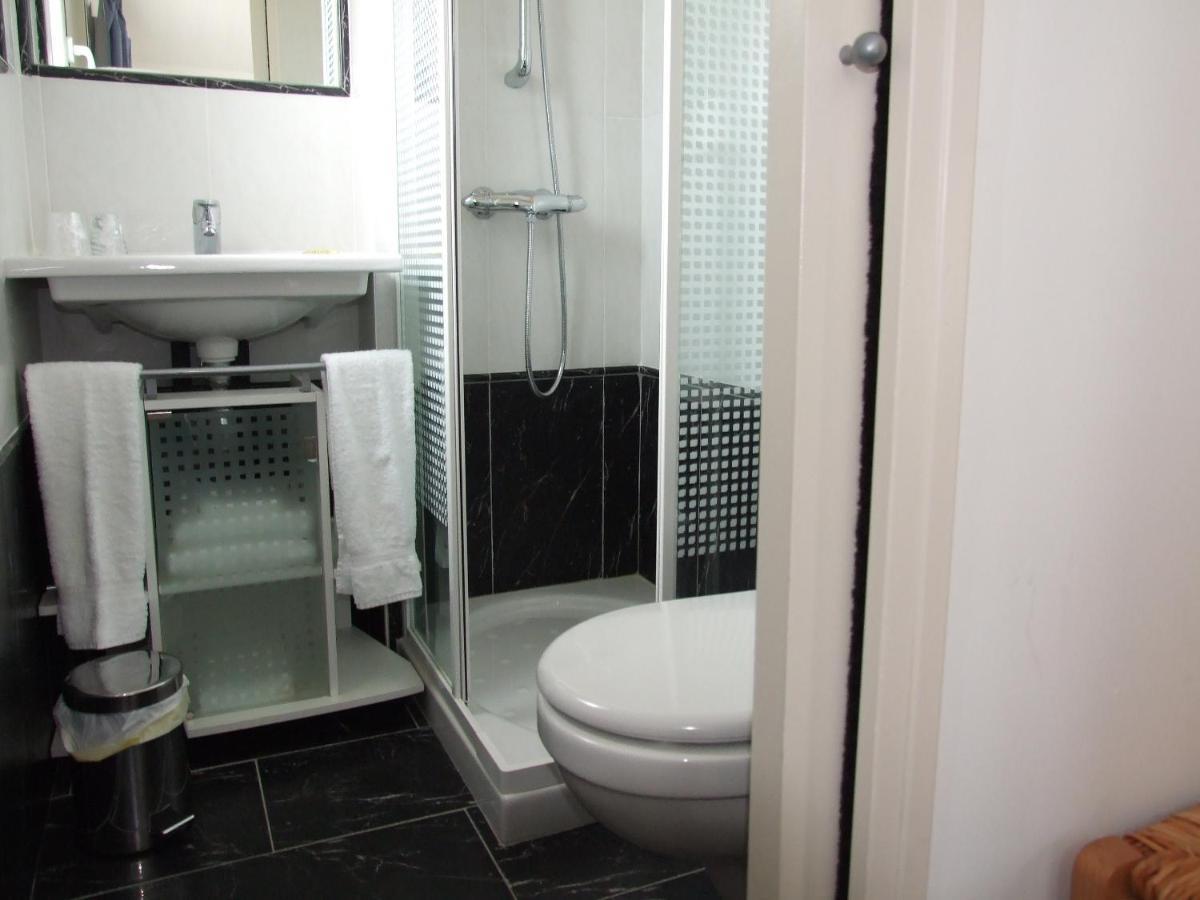 Le Concept Hotel Les Portes-en-Re Екстер'єр фото